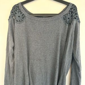 Grey tunic / high lo sweater